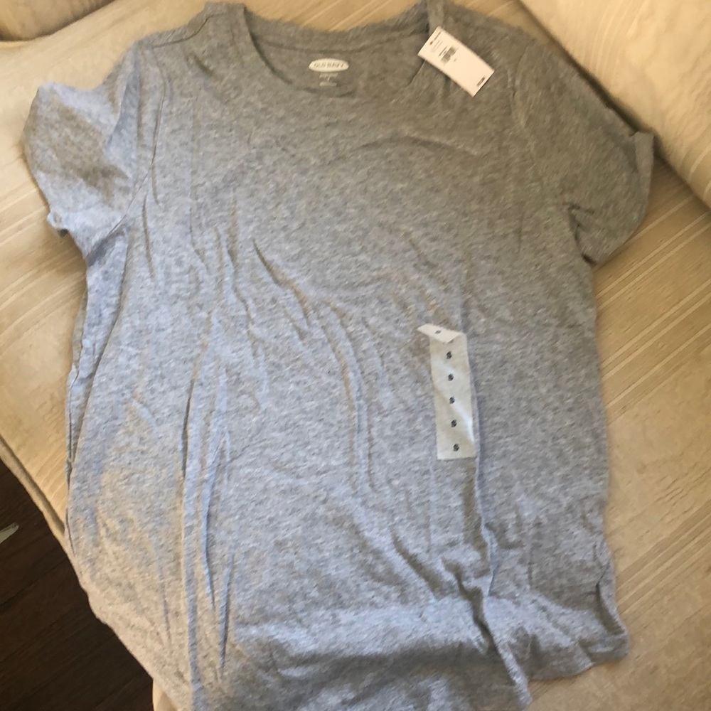NWT Old Navy Everywhere grey shirt - S